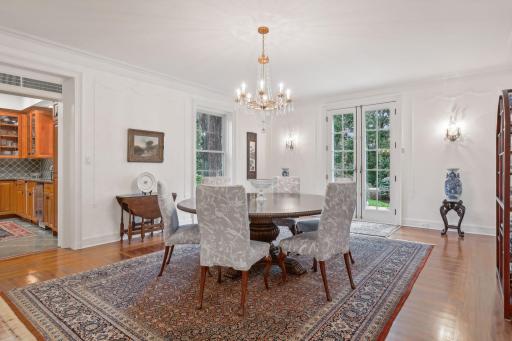 6 Crocus Hill, Saint Paul, MN 55102