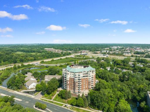 8301 Creekside Circle, 830, Minneapolis, MN 55437