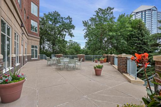 8301 Creekside Circle, 830, Minneapolis, MN 55437