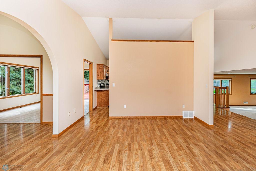 Living Rm Wall to Kitchen