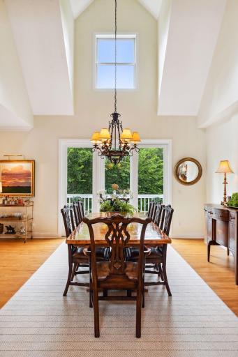 1100 Knoll Manor Road, Long Lake, MN 55356