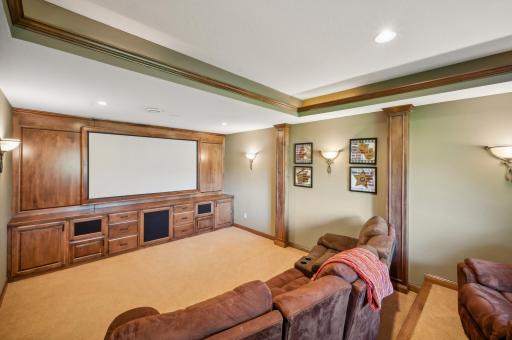 60 Crabapple Lane, Excelsior, MN 55331