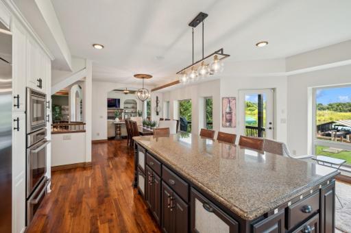 60 Crabapple Lane, Excelsior, MN 55331