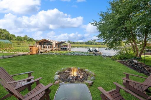 60 Crabapple Lane, Excelsior, MN 55331