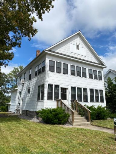 305 E Bridge Street, Redwood Falls, MN 56283