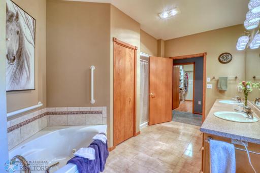 25651 County Highway 22, Detroit Lakes, MN 56501