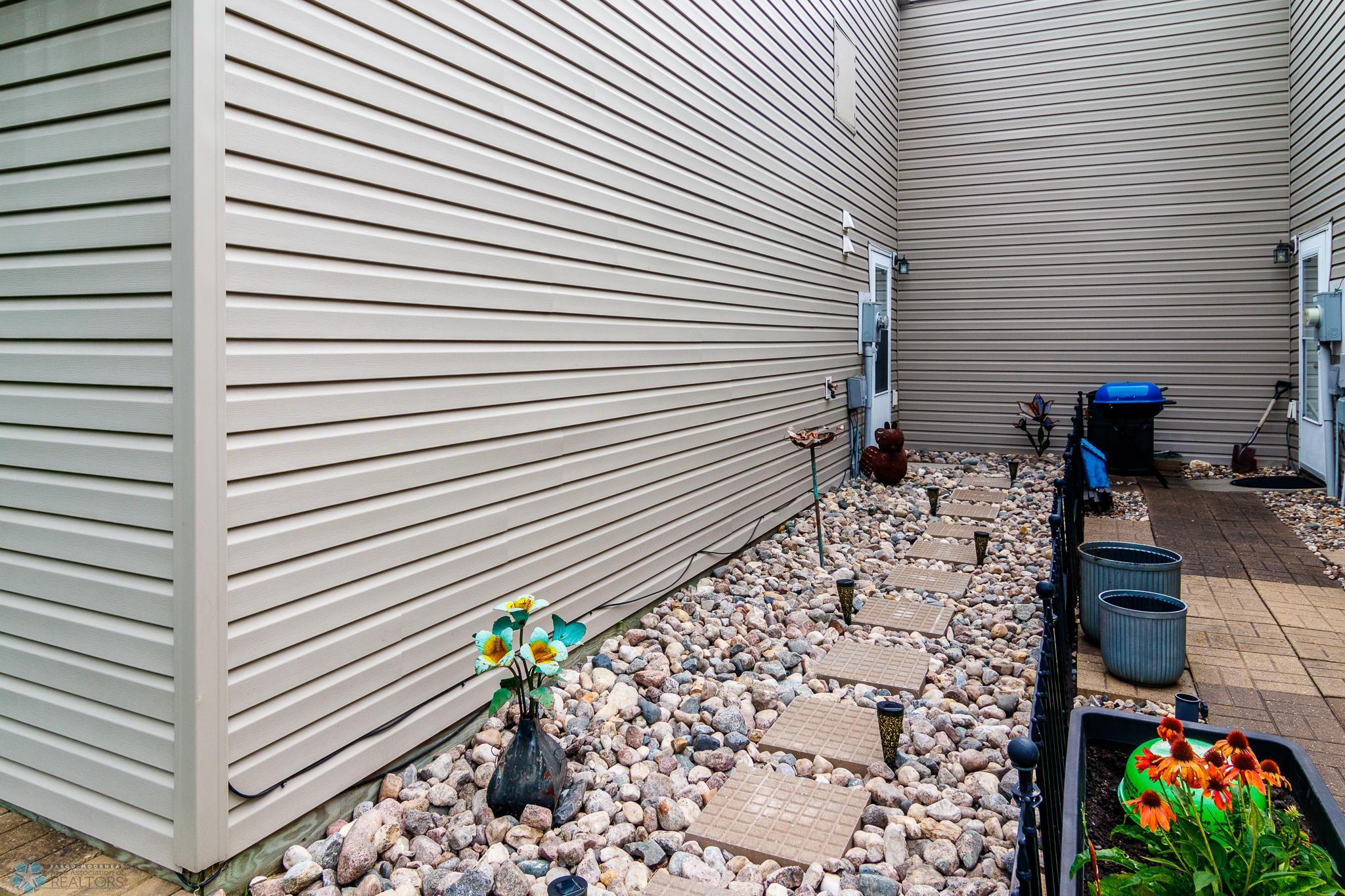 Path from house to backyard