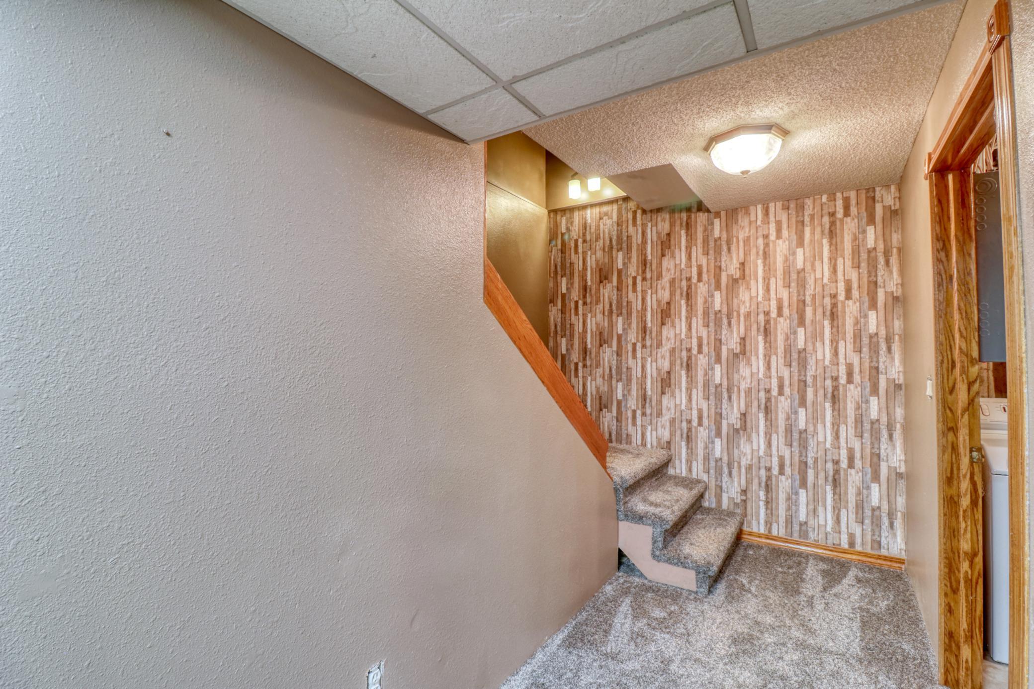 Basement1_.jpg