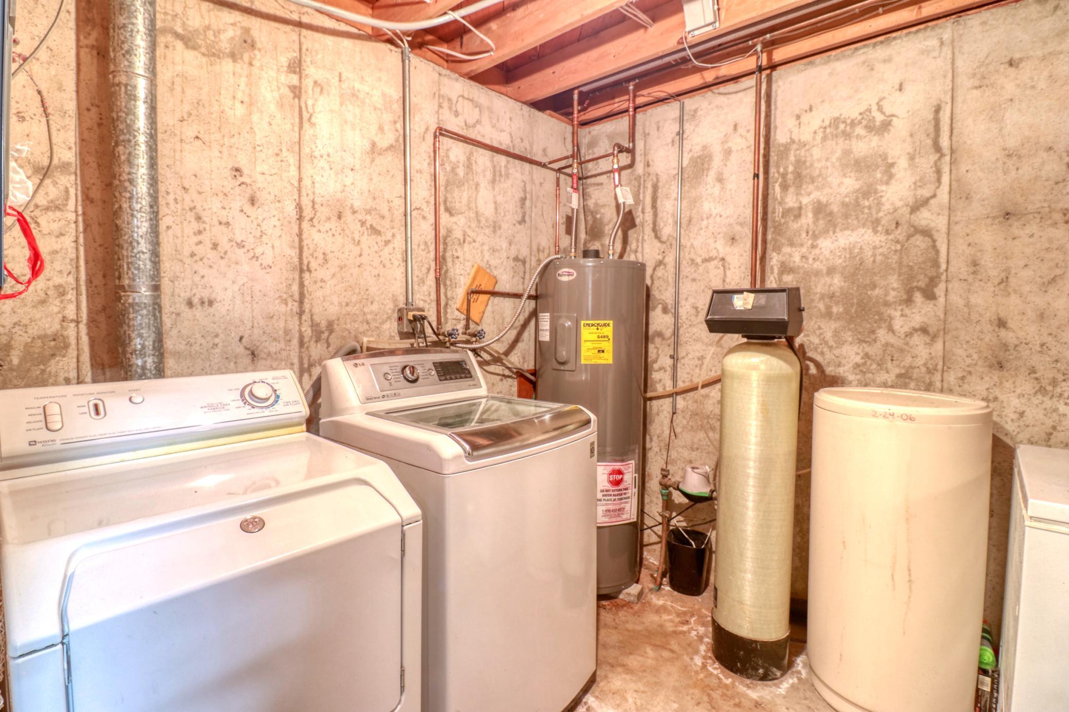 Laundry_mechanical1_1.jpg