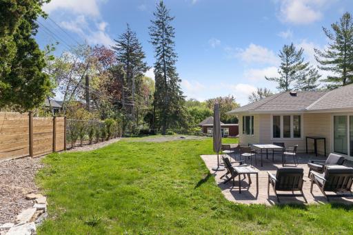 2053 Upper Saint Dennis Road, Saint Paul, MN 55116
