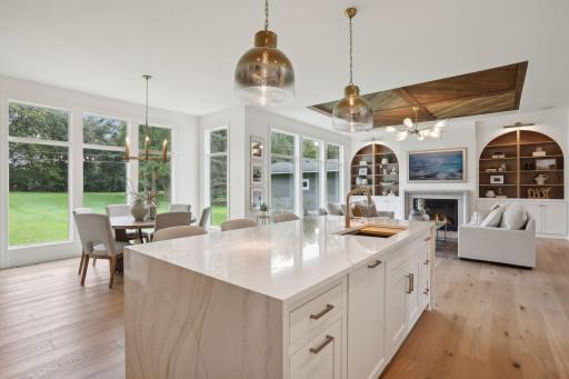 720 Lanewood Lane N, Plymouth, MN 55447