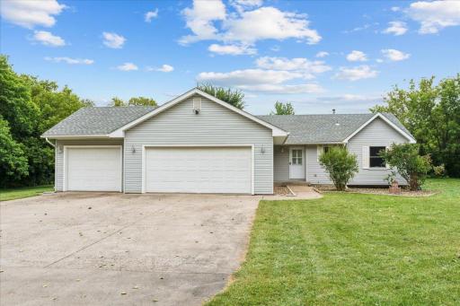 857 Ross Road, Hudson, WI 54016