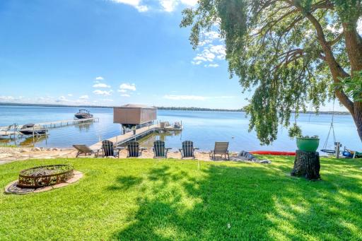 1020 W Lake Drive, Detroit Lakes, MN 56501