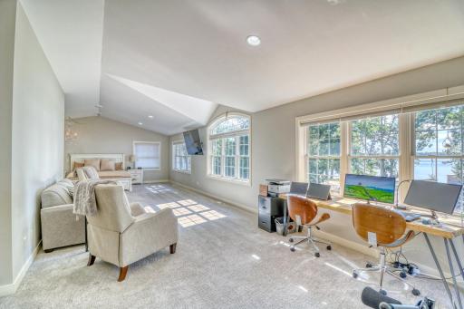 1020 W Lake Drive, Detroit Lakes, MN 56501