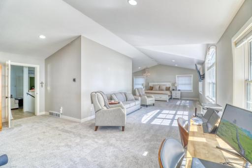 1020 W Lake Drive, Detroit Lakes, MN 56501