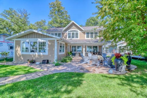 1020 W Lake Drive, Detroit Lakes, MN 56501