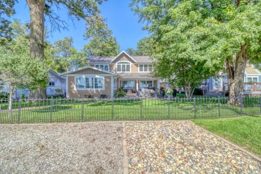 1020 W Lake Drive, Detroit Lakes, MN 56501