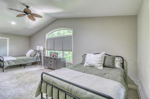 1020 W Lake Drive, Detroit Lakes, MN 56501