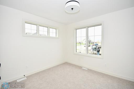 6288 Cattail Cove S, Fargo, ND 58104