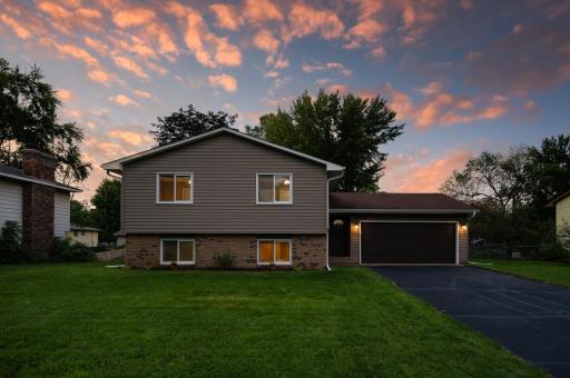 2633 Ridge Lane, Saint Paul, MN 55112