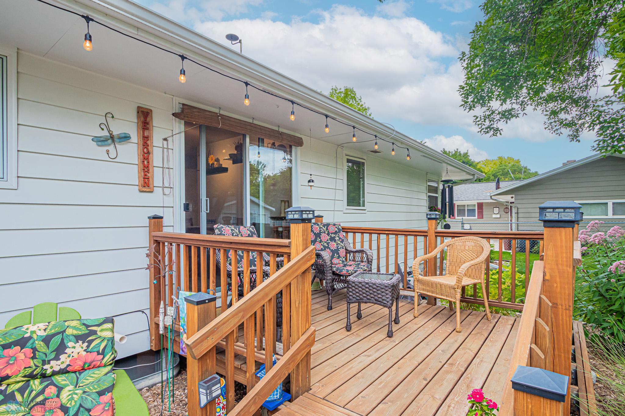 Deck off Kitchen eating area