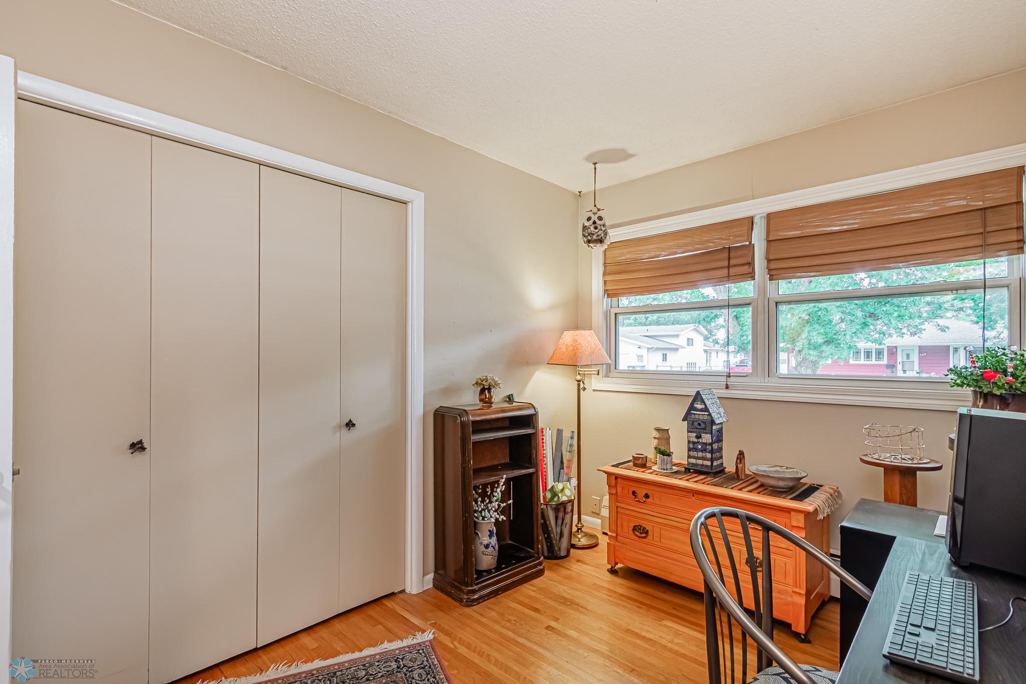 3rd Bedroom/ Office