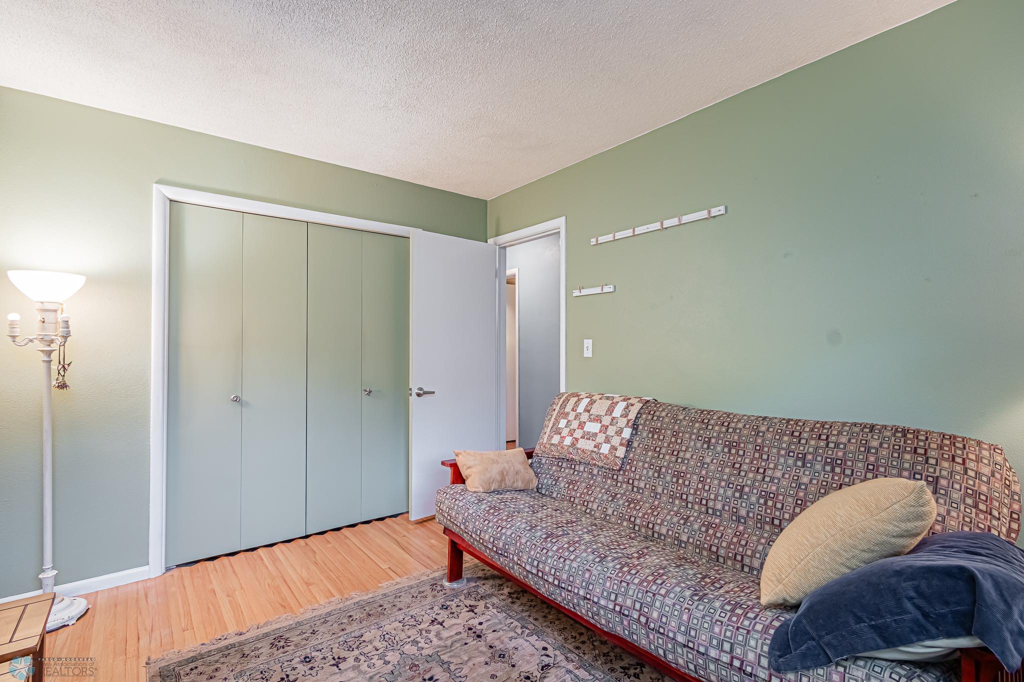 2nd Bedroom