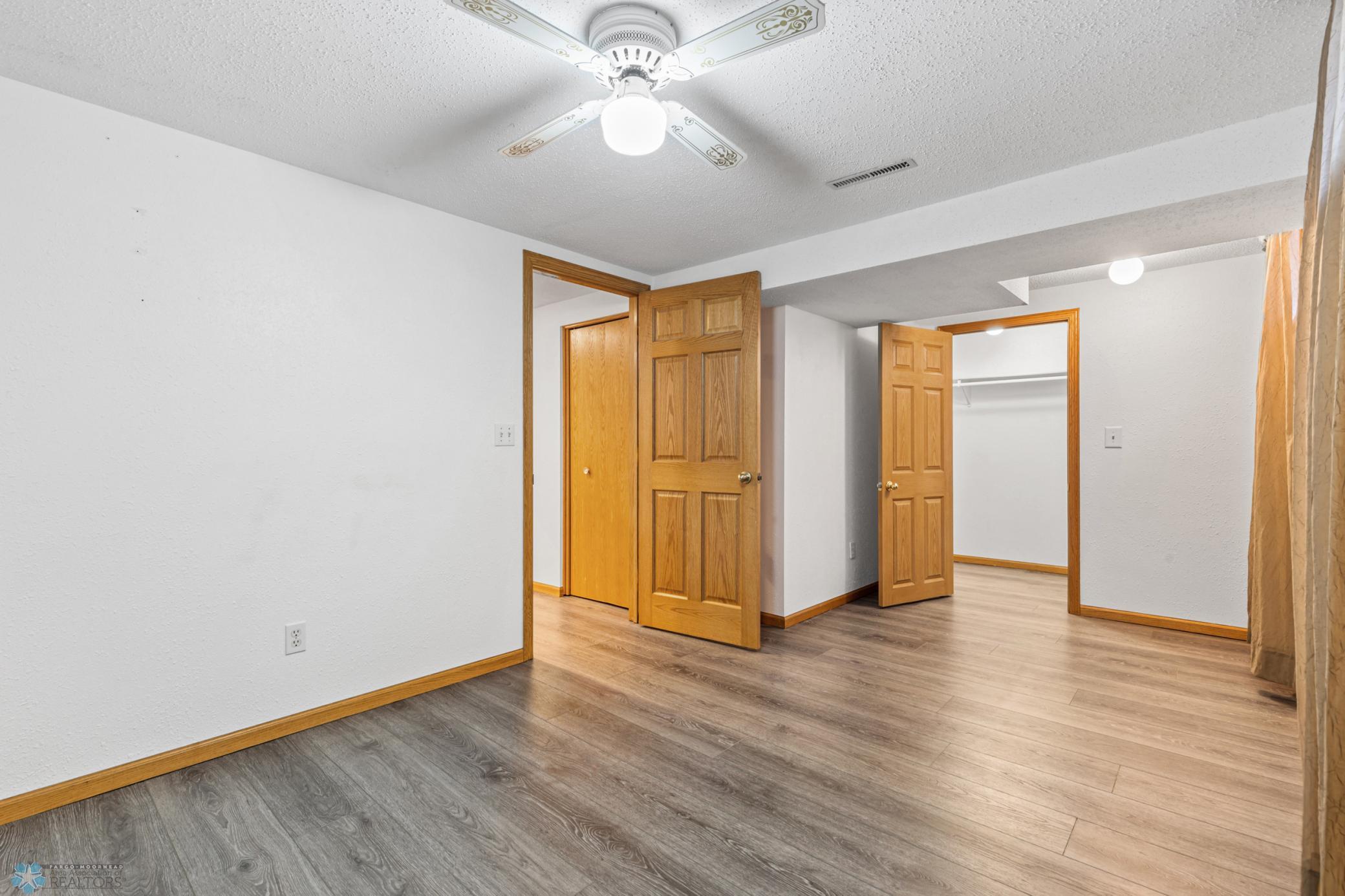 Basement office w/ walk-in closet