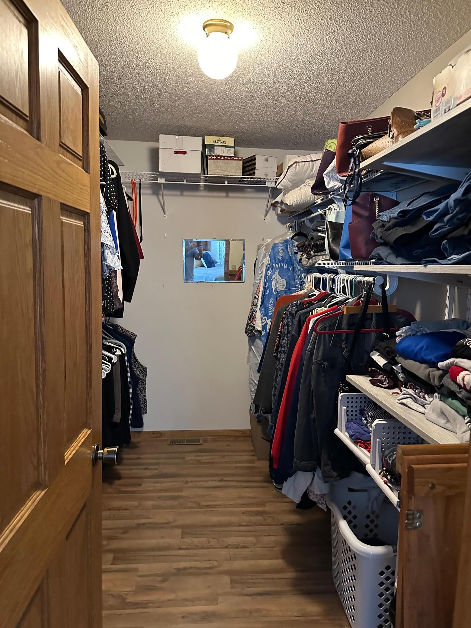 Walk in closet primary.jpg