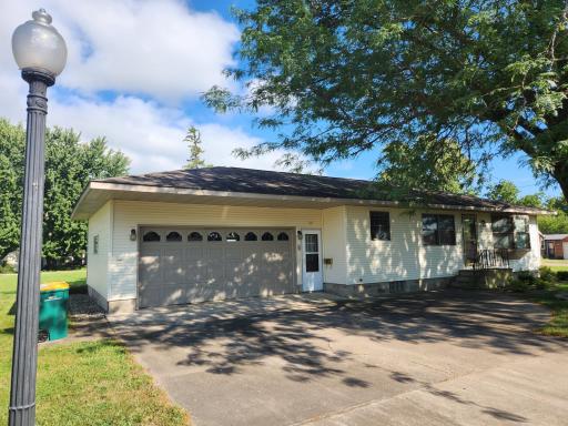 311 2nd Avenue SW, Glenville, MN 56036
