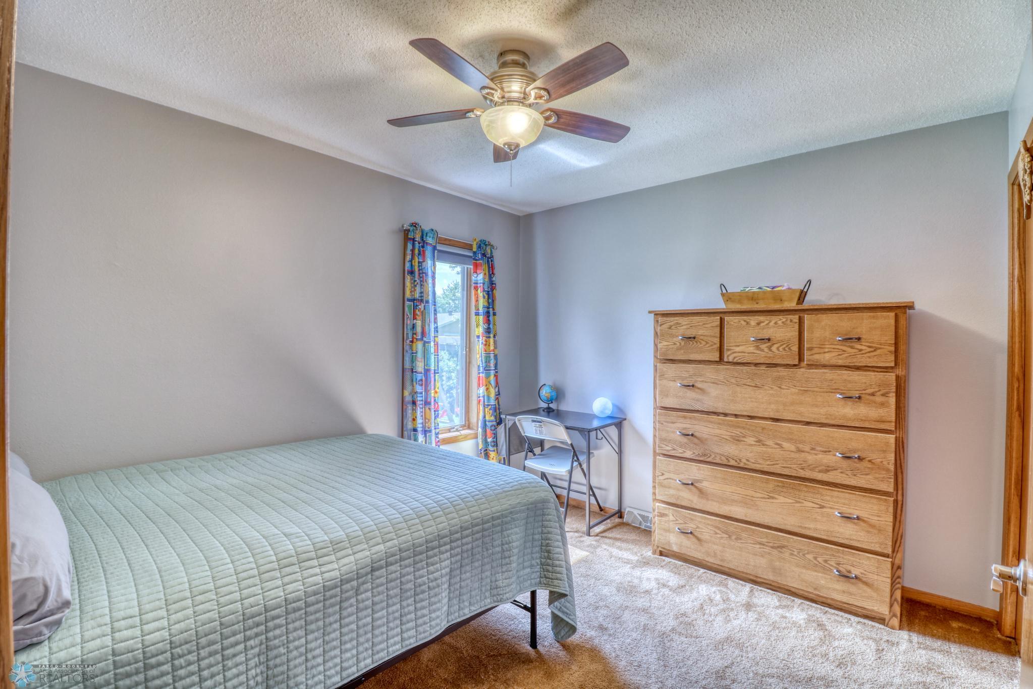 Bedroom2_1.jpg
