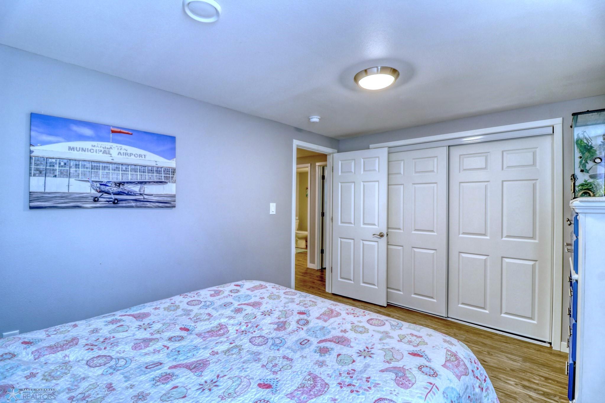 Basement Bedroom1_2.jpg