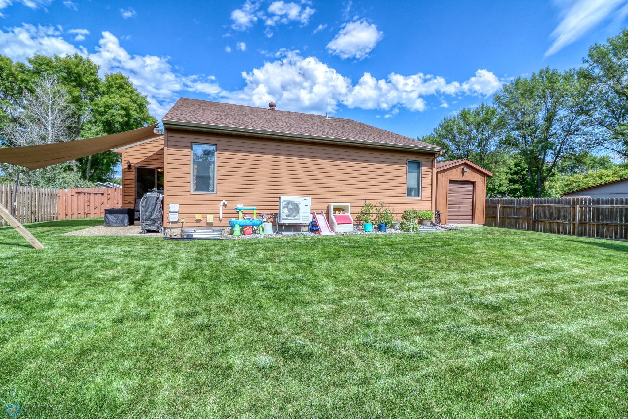Backyard1_3.jpg