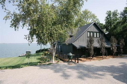 341 Lake Avenue S, Spicer, MN 56288