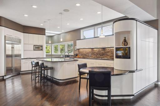 10860 Purdey Road, Eden Prairie, MN 55347