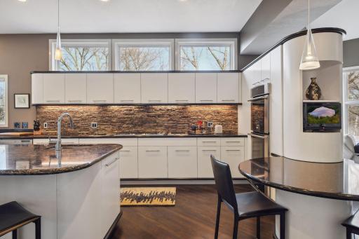 10860 Purdey Road, Eden Prairie, MN 55347