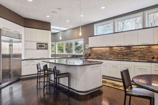 10860 Purdey Road, Eden Prairie, MN 55347