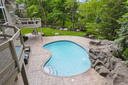 10860 Purdey Road, Eden Prairie, MN 55347
