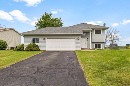 Photo for 9434 Oriole Lane, Monticello, MN 55362 - listing #6593632 9434 Oriole Lane, Monticello, MN 55362