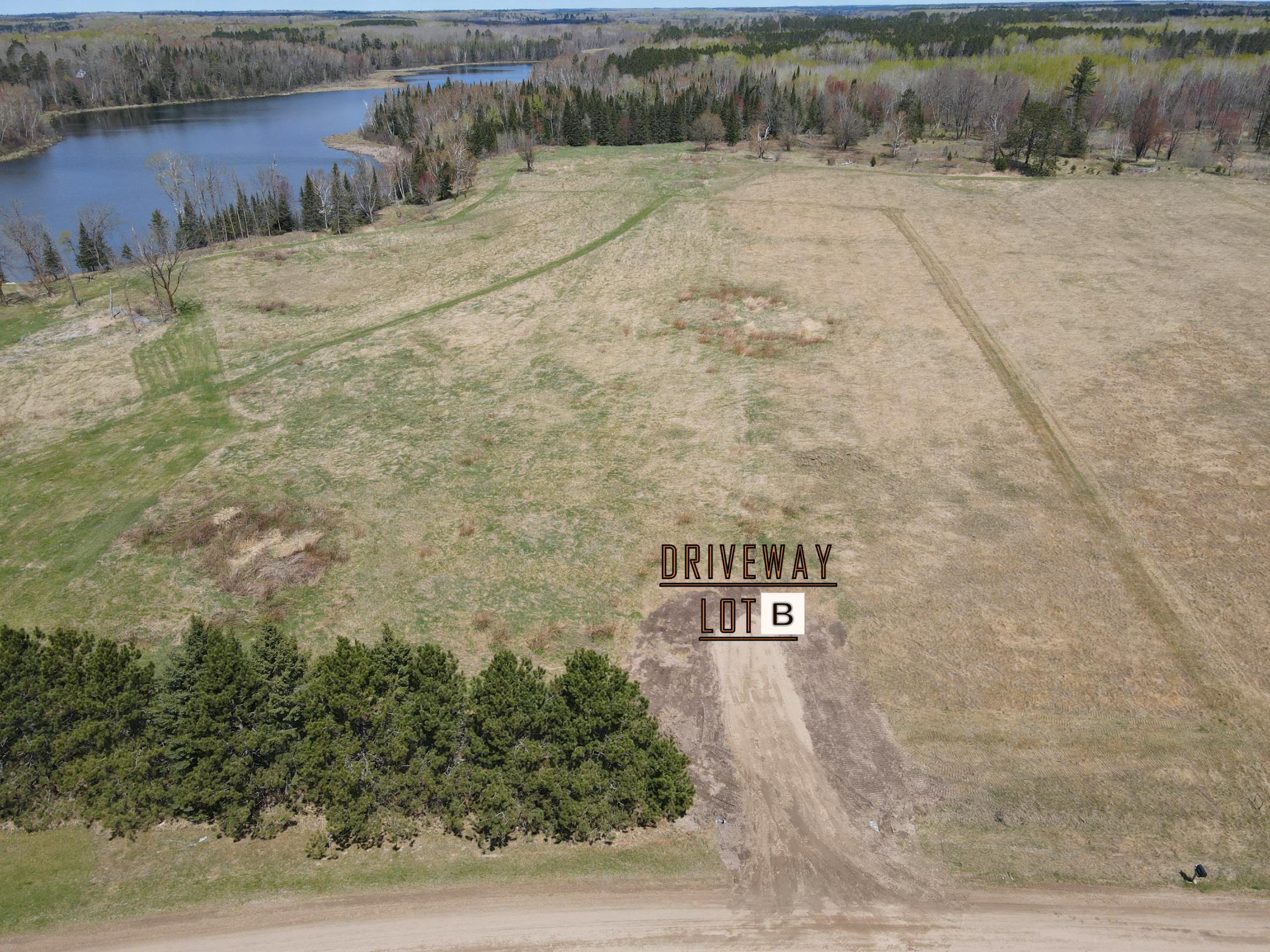 LOT B, DRIVEWAY.jpg