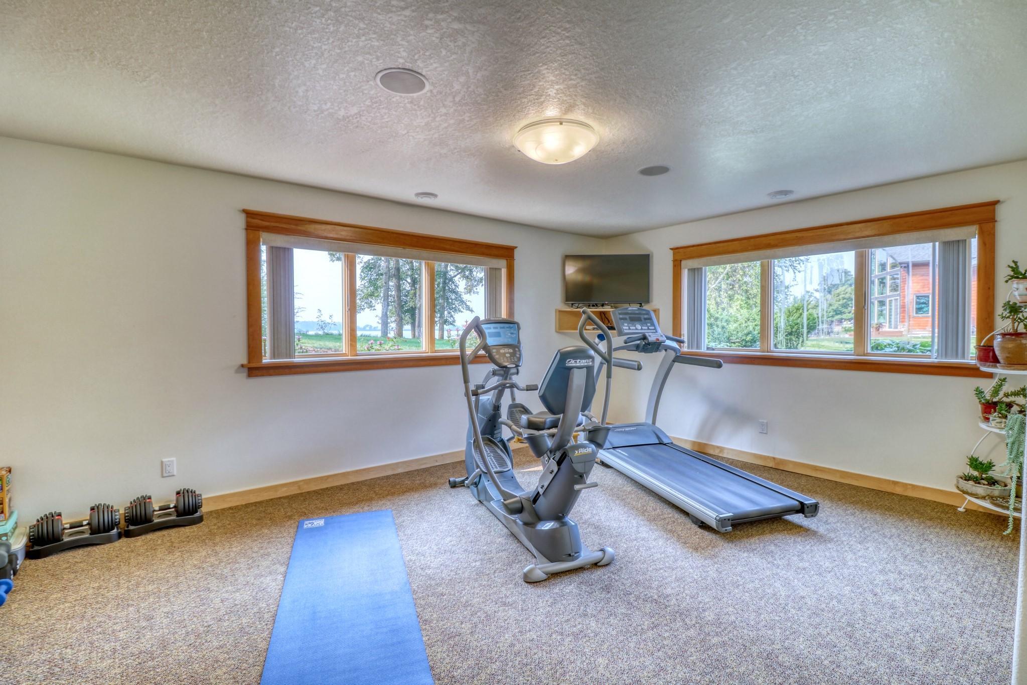 Basement exercise room1_2.jpg