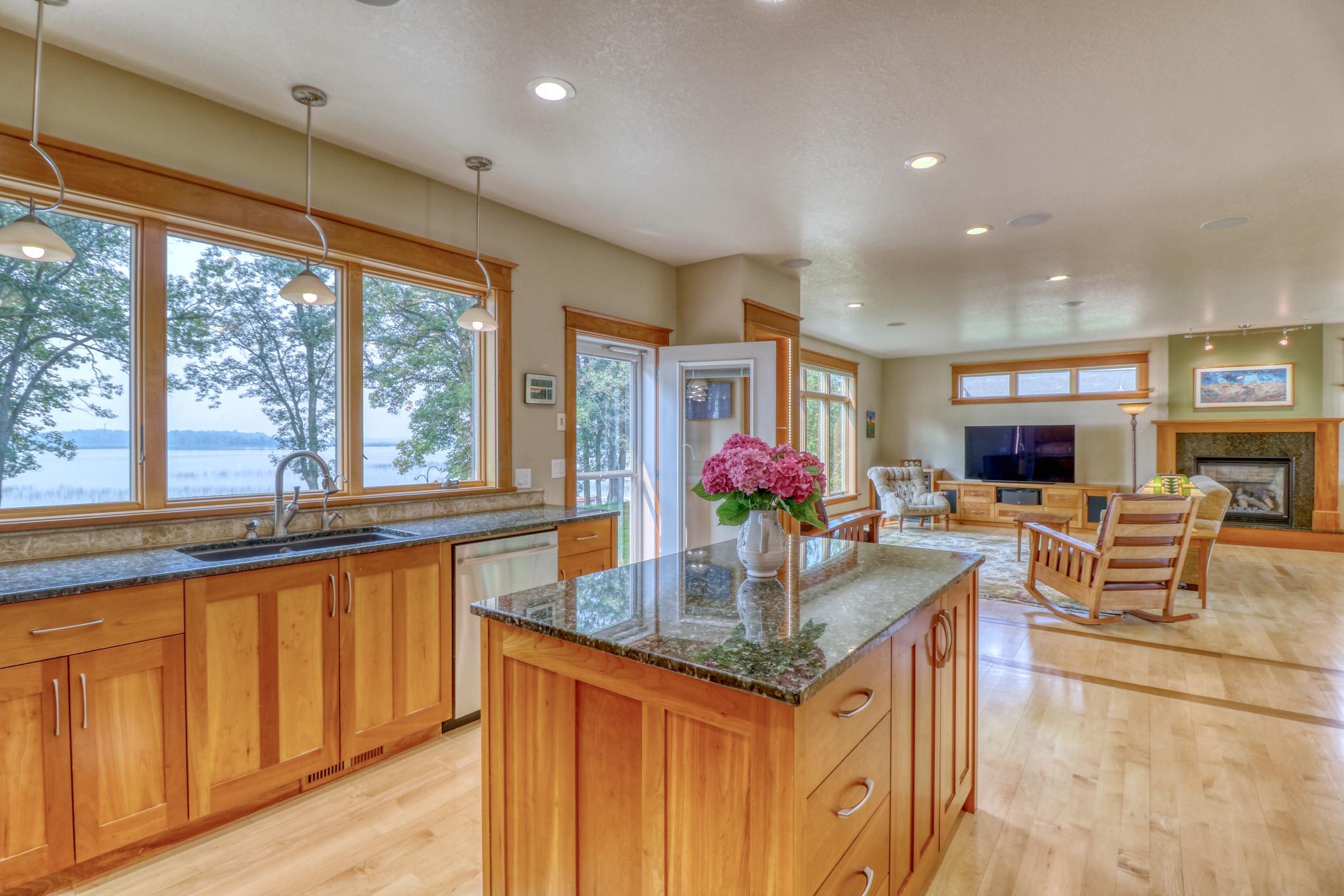 Kitchen1_8.jpg