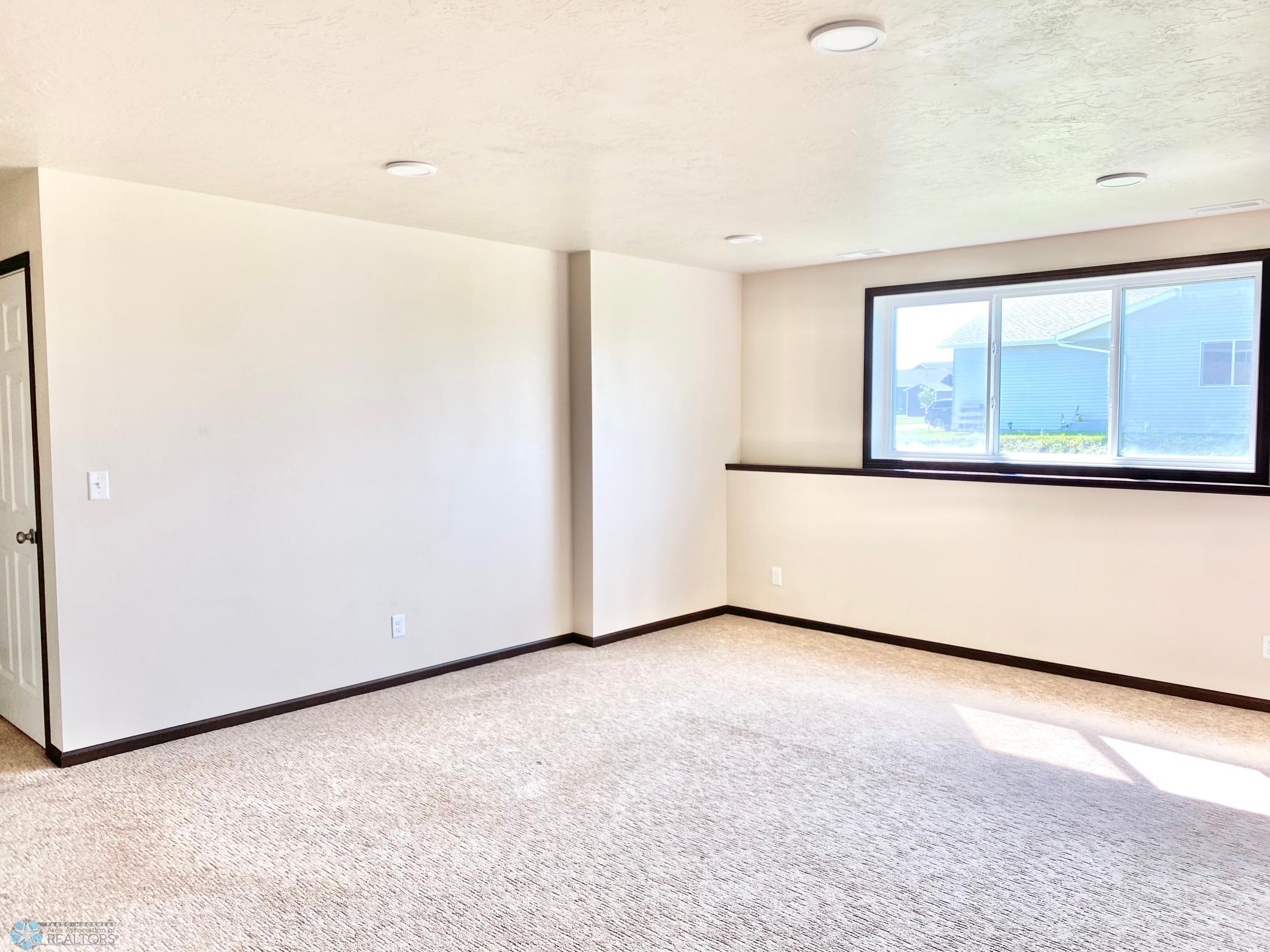 family room south.jpg