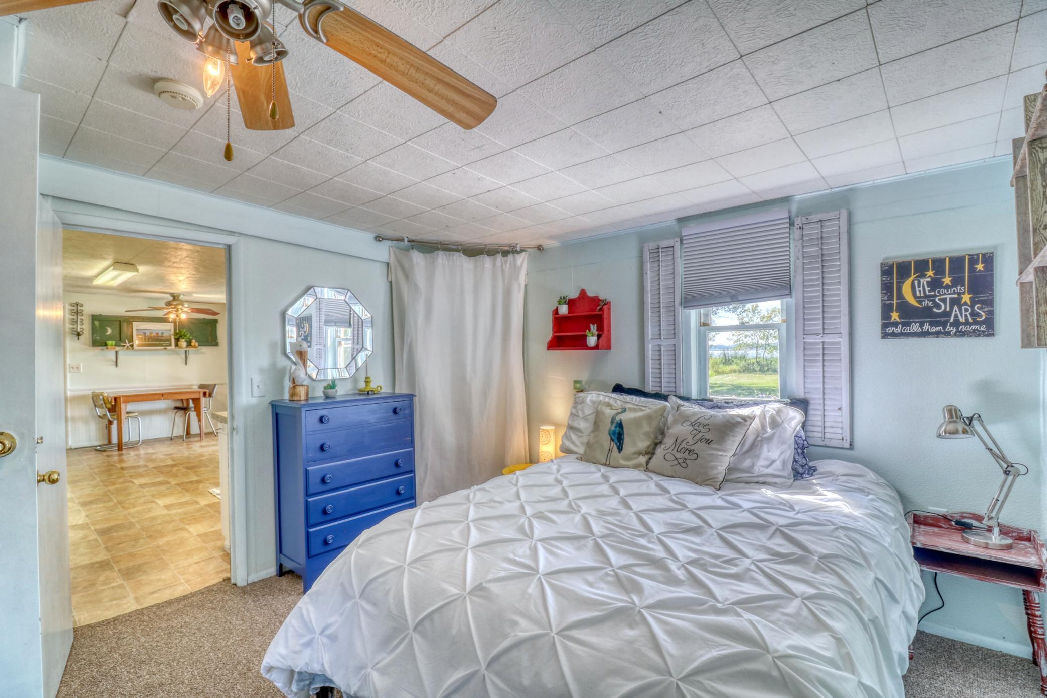 Bedroom3_0.jpg