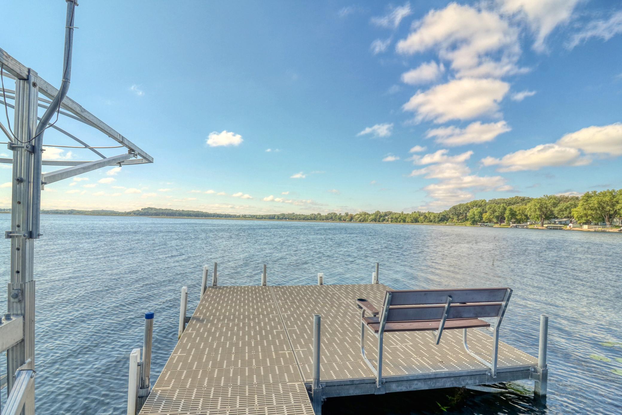 Exterior_lake1_7.jpg