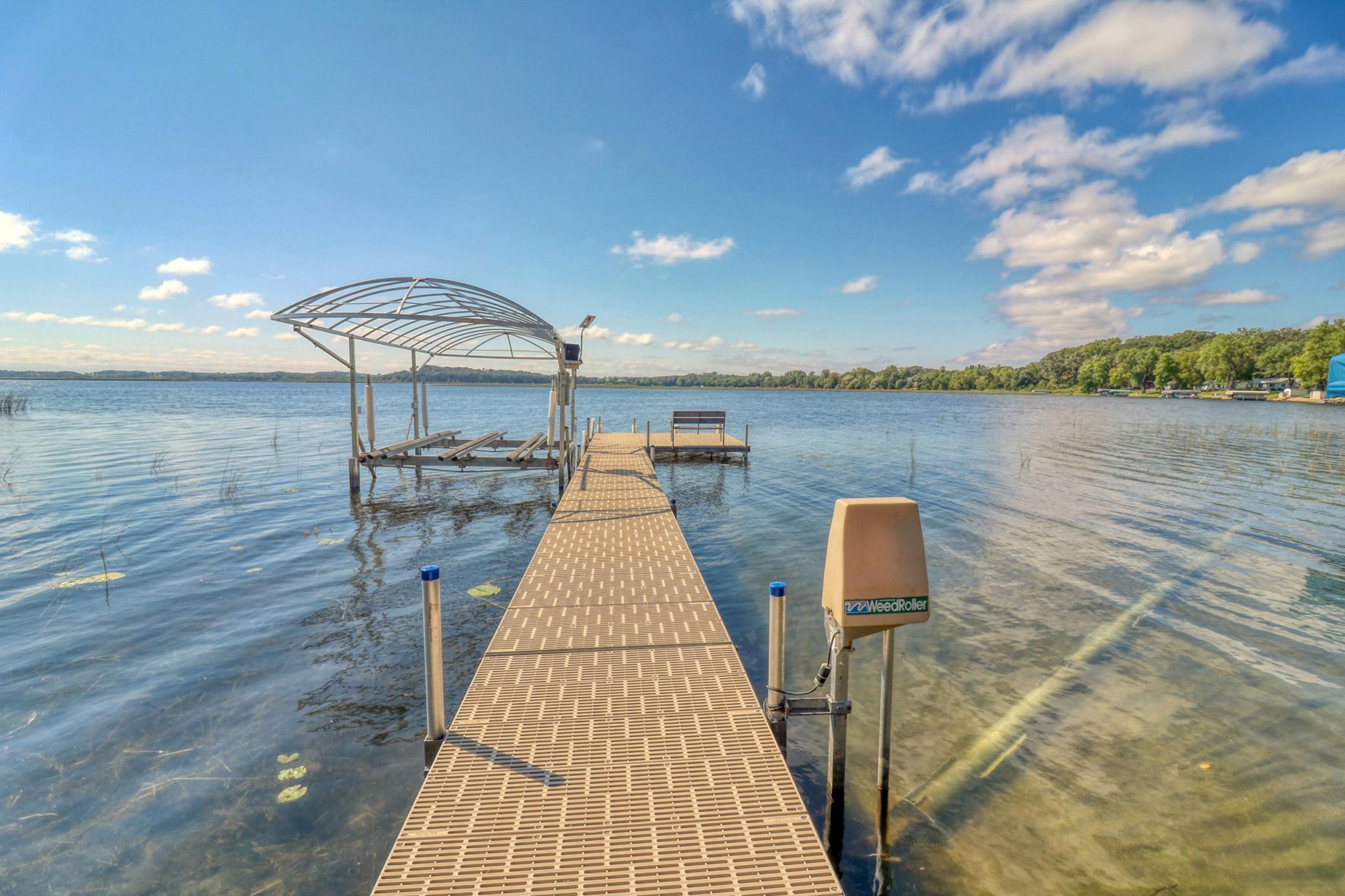 Exterior_Lake1_4.jpg