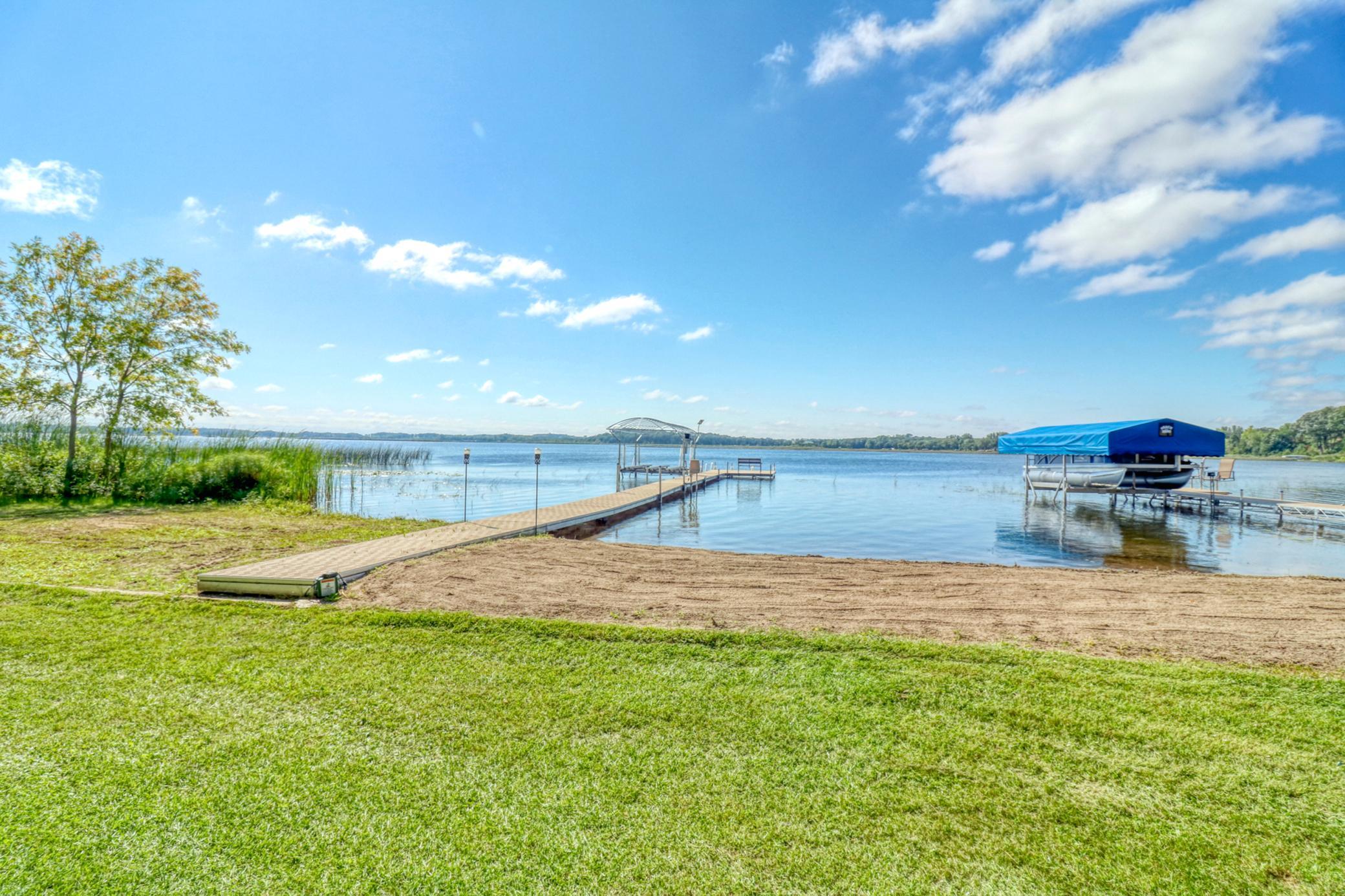 Exterior_lake1.jpg
