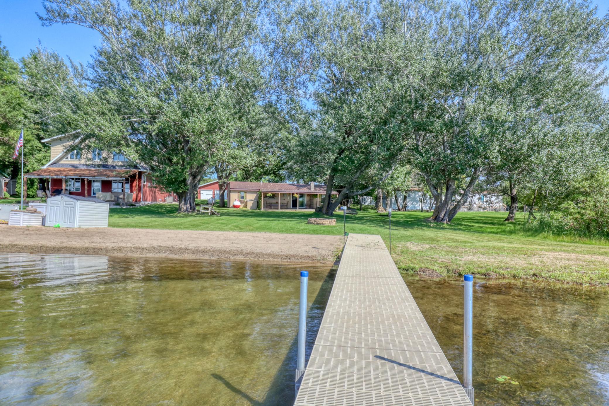 Exterior_lake1_6.jpg