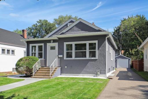 8710Photography-Web-Friendly-4041-19th-Avenue-South-Minneapolis-MN-55407-55407-2.jpg