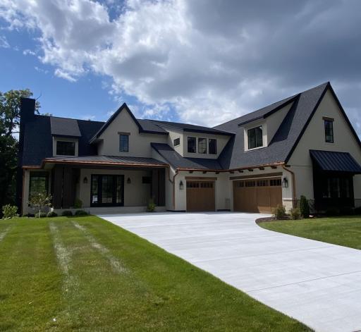 18525 8th Avenue N, Plymouth, MN 55447
